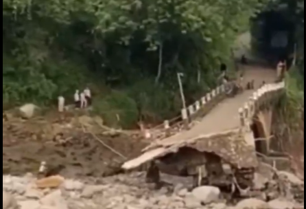 Tujuh Jembatan di Bogor Rusak Akibat Banjir, BNPB Lakukan Penanganan Cepat